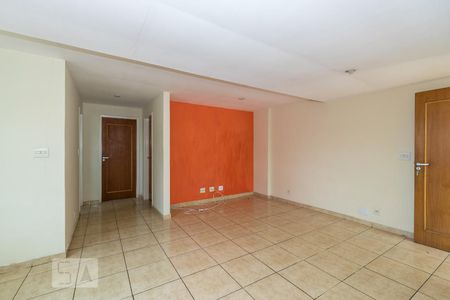 Sala de casa à venda com 2 quartos, 60m² em Olaria, Rio de Janeiro