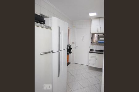 Cozinha de apartamento à venda com 3 quartos, 66m² em Vila Antonieta, São Paulo