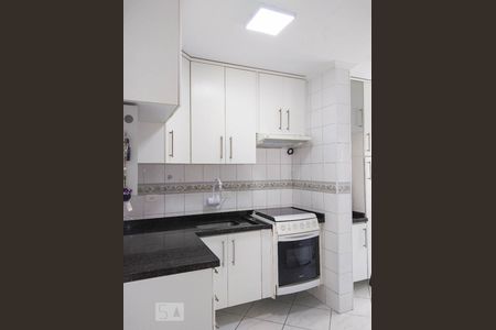 Cozinha de apartamento à venda com 3 quartos, 66m² em Vila Antonieta, São Paulo