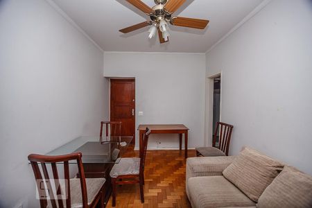 Sala de apartamento para alugar com 2 quartos, 65m² em Icaraí, Niterói