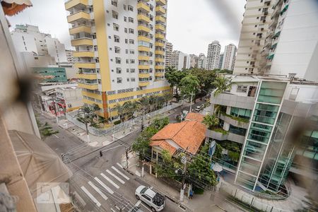 Vista da Sala de apartamento para alugar com 2 quartos, 65m² em Icaraí, Niterói