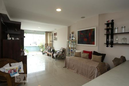 Sala de apartamento à venda com 1 quarto, 120m² em Copacabana, Rio de Janeiro