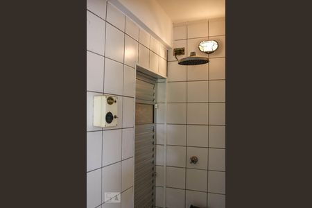 Casa à venda com 350m², 4 quartos e 3 vagas Casa à venda com 350m², 4 quartos e 3 vagasSauna a vapor