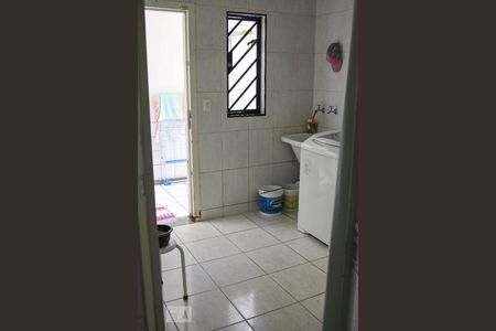 Casa à venda com 350m², 4 quartos e 3 vagas Casa à venda com 350m², 4 quartos e 3 vagasÁrea de Serviço