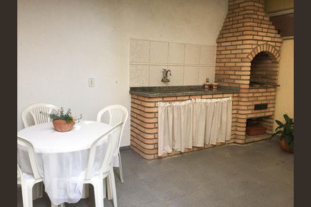 Churrasqueira de casa à venda com 3 quartos, 148m² em Vila Gustavo, São Paulo