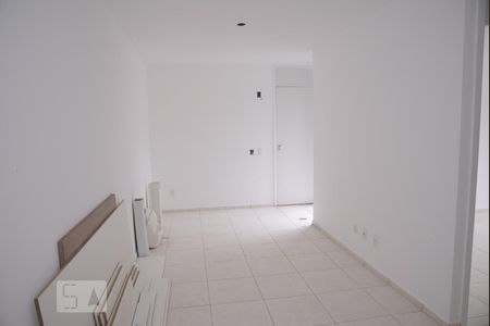 Sala de apartamento para alugar com 2 quartos, 50m² em Jacarepaguá, Rio de Janeiro