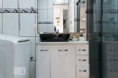Banheiro de apartamento à venda com 2 quartos, 60m² em Campos Elíseos, São Paulo