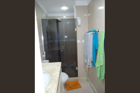 Banheiro de apartamento à venda com 2 quartos, 50m² em Engenhoca, Niterói