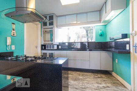 Cozinha de apartamento à venda com 1 quarto, 116m² em Higienópolis, Porto Alegre