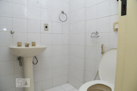 banheiro 1 de apartamento para alugar com 2 quartos, 65m² em Tijuca, Rio de Janeiro