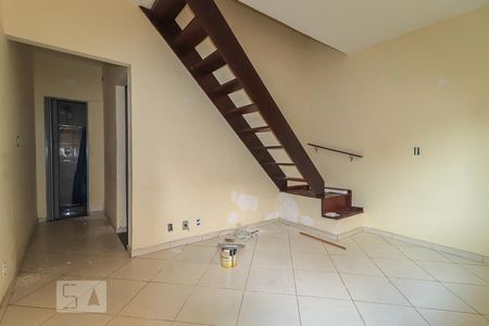 Casa à venda com 60m², 2 quartos e 1 vagaSala