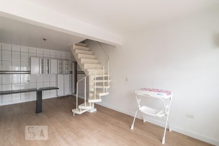 Sala de casa para alugar com 2 quartos, 95m² em Vila Nova Teresa, São Paulo