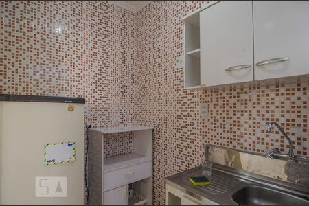 Cozinha de apartamento para alugar com 1 quarto, 23m² em Cidade Baixa, Porto Alegre