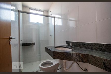 Banheiro de apartamento à venda com 3 quartos, 170m² em Prado, Belo Horizonte