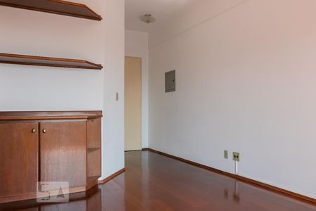 Sala de apartamento para alugar com 1 quarto, 47m² em Centro, Campinas