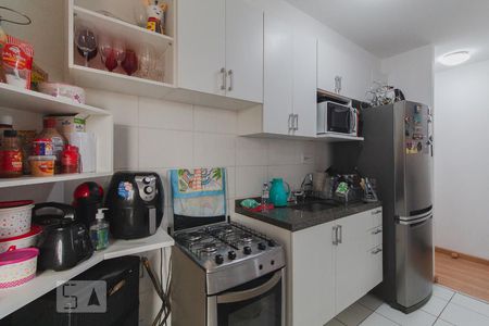 Cozinha de apartamento para alugar com 2 quartos, 55m² em Vila Prudente, São Paulo