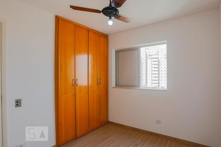 Quarto 1 de apartamento para alugar com 2 quartos, 65m² em Vila Firmiano Pinto, São Paulo