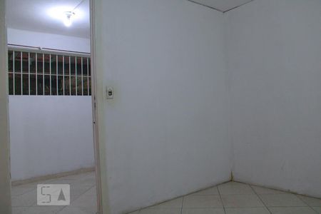 Quarto 1 de casa para alugar com 2 quartos, 70m² em Jardim Maria Rosa, Taboão da Serra