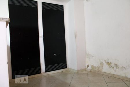 Sala de casa para alugar com 2 quartos, 70m² em Jardim Maria Rosa, Taboão da Serra