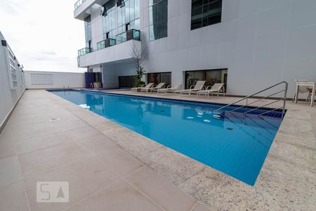 Área Comum: Piscina de apartamento para alugar com 1 quarto, 53m² em Bethaville I, Barueri