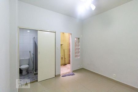 Sala de kitnet/studio para alugar com 1 quarto, 28m² em Centro, Rio de Janeiro