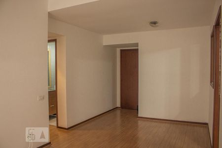 Sala de apartamento para alugar com 2 quartos, 80m² em Barra da Tijuca, Rio de Janeiro