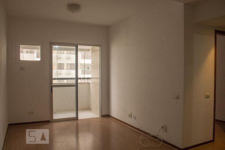 Sala de apartamento para alugar com 2 quartos, 80m² em Barra da Tijuca, Rio de Janeiro