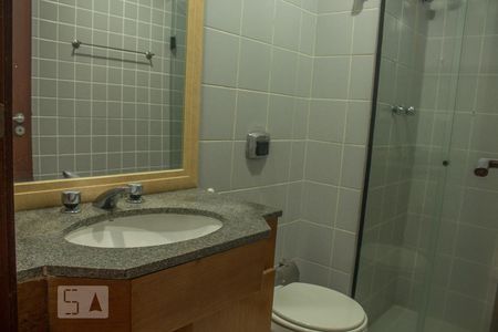 Banheiro Social de apartamento para alugar com 2 quartos, 80m² em Barra da Tijuca, Rio de Janeiro