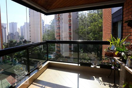 Varanda de apartamento à venda com 4 quartos, 165m² em Vila Andrade, São Paulo