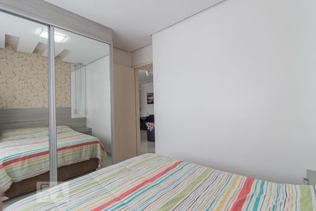 Dormitório de apartamento para alugar com 2 quartos, 58m² em Passo da Areia, Porto Alegre