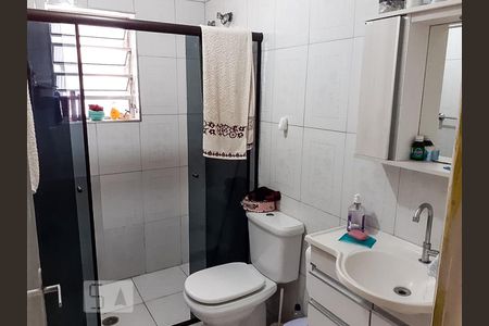 Banheiro de casa à venda com 2 quartos, 100m² em Vila Nova Manchester, São Paulo