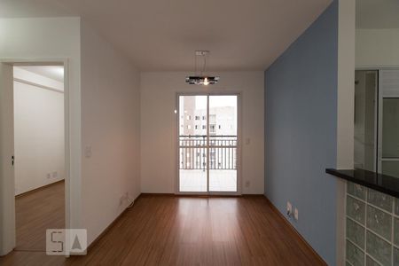 Sala de apartamento para alugar com 2 quartos, 50m² em Vila Antonieta, São Paulo