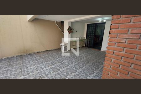 Casa à venda com 120m², 3 quartos e 2 vagas Casa à venda com 120m², 3 quartos e 2 vagasEspaço Churrasqueira