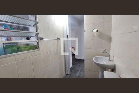 Casa à venda com 120m², 3 quartos e 2 vagas Casa à venda com 120m², 3 quartos e 2 vagasÁrea comum - Banheiro