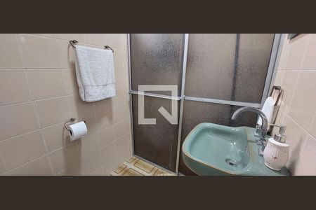 Casa à venda com 120m², 3 quartos e 2 vagas Casa à venda com 120m², 3 quartos e 2 vagasBanheiro 2