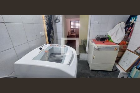 Casa à venda com 120m², 3 quartos e 2 vagas Casa à venda com 120m², 3 quartos e 2 vagasÁrea de Serviço