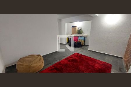 Casa à venda com 120m², 3 quartos e 2 vagas Casa à venda com 120m², 3 quartos e 2 vagasÁrea comum - Salão de festas