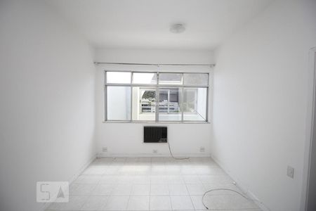 Quarto 1 de apartamento para alugar com 4 quartos, 240m² em Urca, Rio de Janeiro