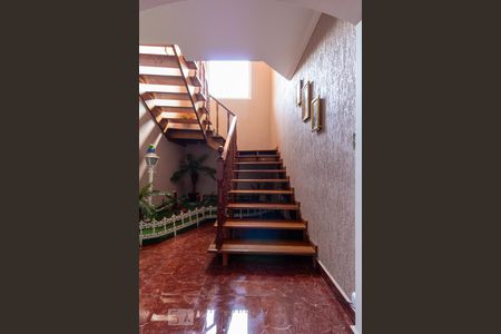 Escada de casa à venda com 4 quartos, 386m² em Parque Continental, São Paulo