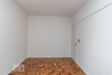 Quarto 1 de apartamento para alugar com 3 quartos, 80m² em Barro Preto, Belo Horizonte