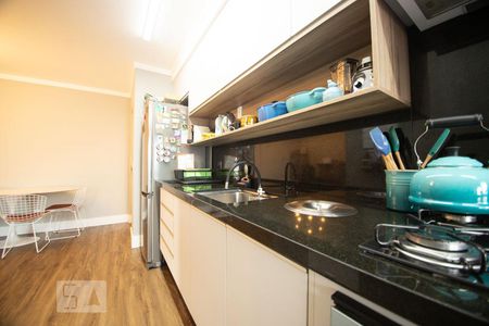 COZINHA de apartamento à venda com 2 quartos, 56m² em Vila Satúrnia, Campinas