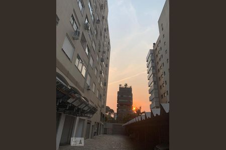 Vista de apartamento para alugar com 2 quartos, 75m² em Auxiliadora, Porto Alegre