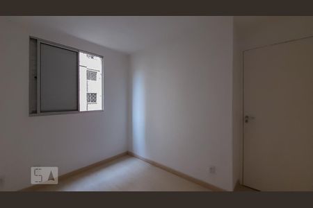 Quarto 2 de apartamento para alugar com 2 quartos, 53m² em Jardim Santa Terezinha, São Paulo