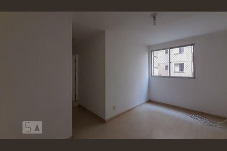 Sala de apartamento para alugar com 2 quartos, 53m² em Jardim Santa Terezinha, São Paulo