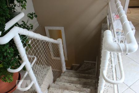 Escada do Segundo Piso de apartamento para alugar com 3 quartos, 179m² em Barra da Tijuca, Rio de Janeiro