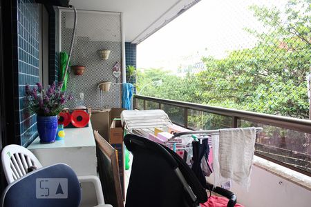 Varanda de apartamento para alugar com 3 quartos, 180m² em Barra da Tijuca, Rio de Janeiro