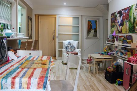Sala de apartamento à venda com 3 quartos, 180m² em Barra da Tijuca, Rio de Janeiro