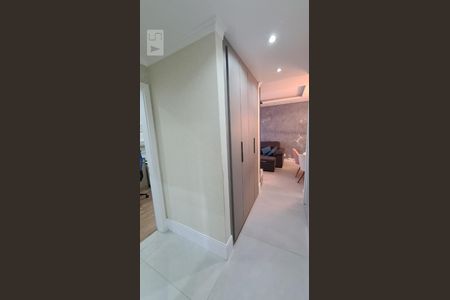 Corredor de apartamento à venda com 3 quartos, 74m² em Vila Vera, São Paulo