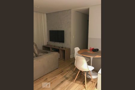 Sala de apartamento à venda com 2 quartos, 57m² em Vila Satúrnia, Campinas