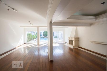 Sala de casa de condomínio para alugar com 3 quartos, 490m² em Jardim dos Estados, São Paulo